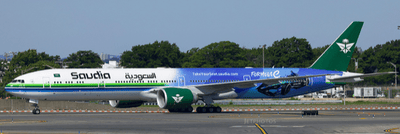 Pre - Order JC Wings XX40318A 1:400 Saudi Arabian Airlines Boeing 777 - 300ER "Formula E 2024" Reg: HZ - AK43 Flaps Down