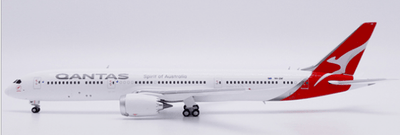 Pre - Order JC Wings XX40367A 1:400 Qantas Boeing 787 - 9 Dreamliner Reg: VH - ZNF "Flaps Down"