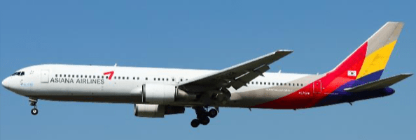 Pre - Order JC Wings XX40668 1:400 Asiana Airlines Boeing 767 - 300 "Last Flight" Reg: HL7528