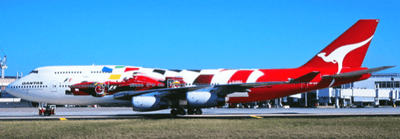 Pre - Order JC Wings XX40715A 1:400 Qantas Boeing 747 - 400 "Formula 1" Reg: VH - OJC "Flaps Down"