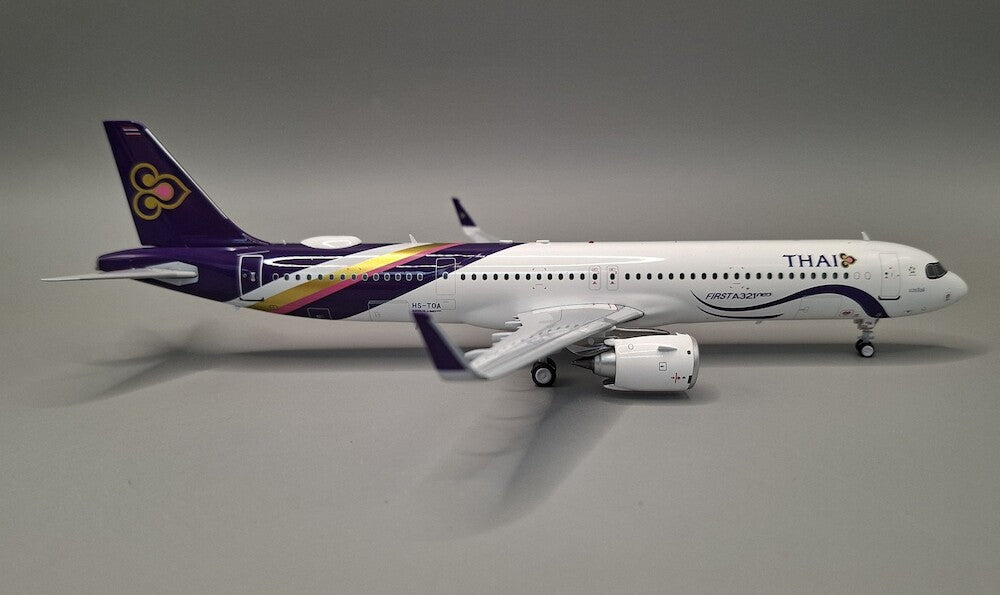 Pre-Order JFox JF-A321-062 1:200 A321-251NX Thai Airways International HS-TOA