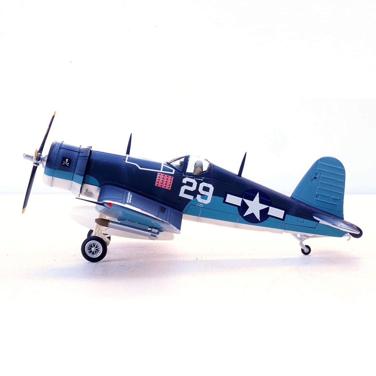 Pre - Order Legion Models LEG - 14619LH 1:72 16 - victory ace Ira Kepford, VF - 17 "Jolly Rogers," U.S. Navy, Bougainville (Solomon Islands), 1944