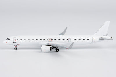 Pre-Order NG Models 13143 1:400 Blank Model A321neo PW PW1000G engines
