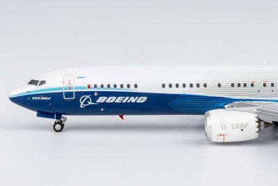Pre-Order NG Models 90005 1:400 The Boeing Company 737 MAX 10 N27752