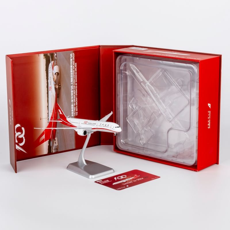 Pre - Order NG Models ULTIMATE 55169 1:400 Shanghai Airlines 787 - 9 Dreamliner B - 1111 (Shanghai Airlines' 100th Aircraft; Exclusive for HEC2026)