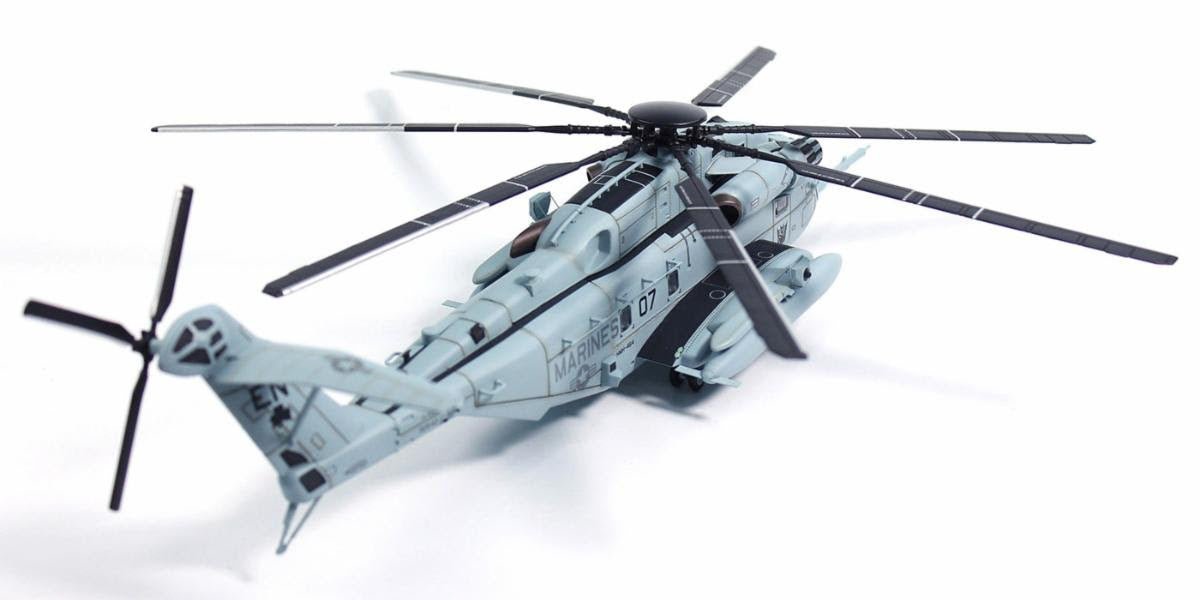 Pre-Order Panzerkampf 14060PA07 1:72 CH-53E BuNo 161542 EN07, HMH-464 “Condors,” MCAS New River, July 2008