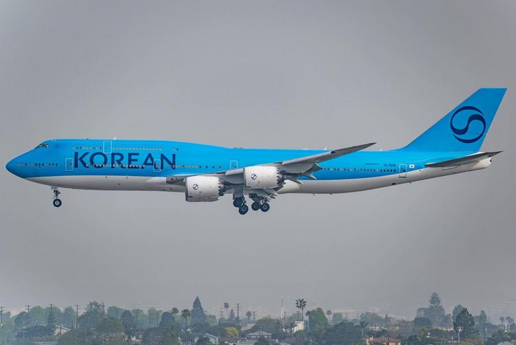 Pre - Order Phoenix 04648 1:400 Korean Air B747 - 8I HL7638