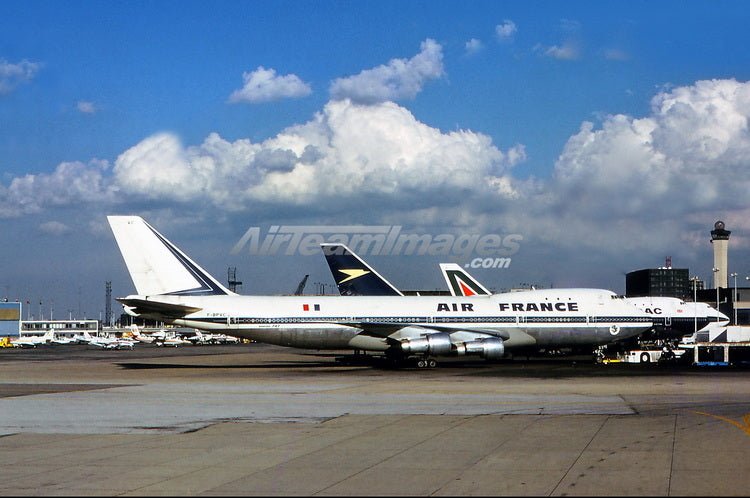 Phoenix 11921 1:400 Air France B747-100 F-BPVC – MTS Aviation Models