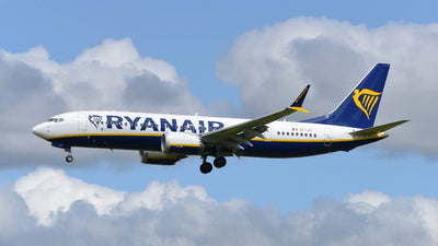 Pre - Order Phoenix 11938 1:400 Ryanair B737 MAX 8 EI - IJT