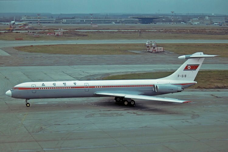 Pre - Order Phoenix 12018 1:400 Air Koryo Il - 62M P - 618