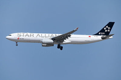Pre - Order Phoenix 12023 1:400 Air China A330 - 300 B - 5912 "Star Alliance"