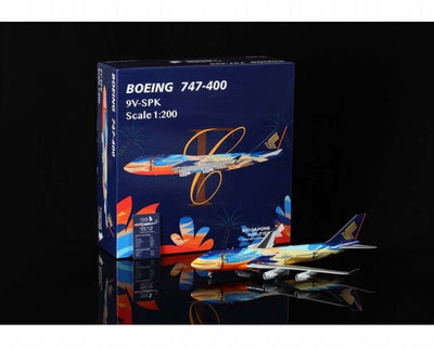 Pre - Order SQ Wings L2001 1:200 Singapore Airlines Boeing 747 - 400 9V - SPK "Tropical"