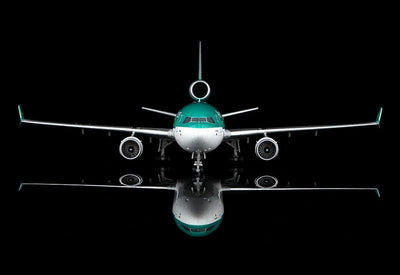 Pre - Order SQ Wings L2127 1:200 Aer Lingus MD - 11 N272WA