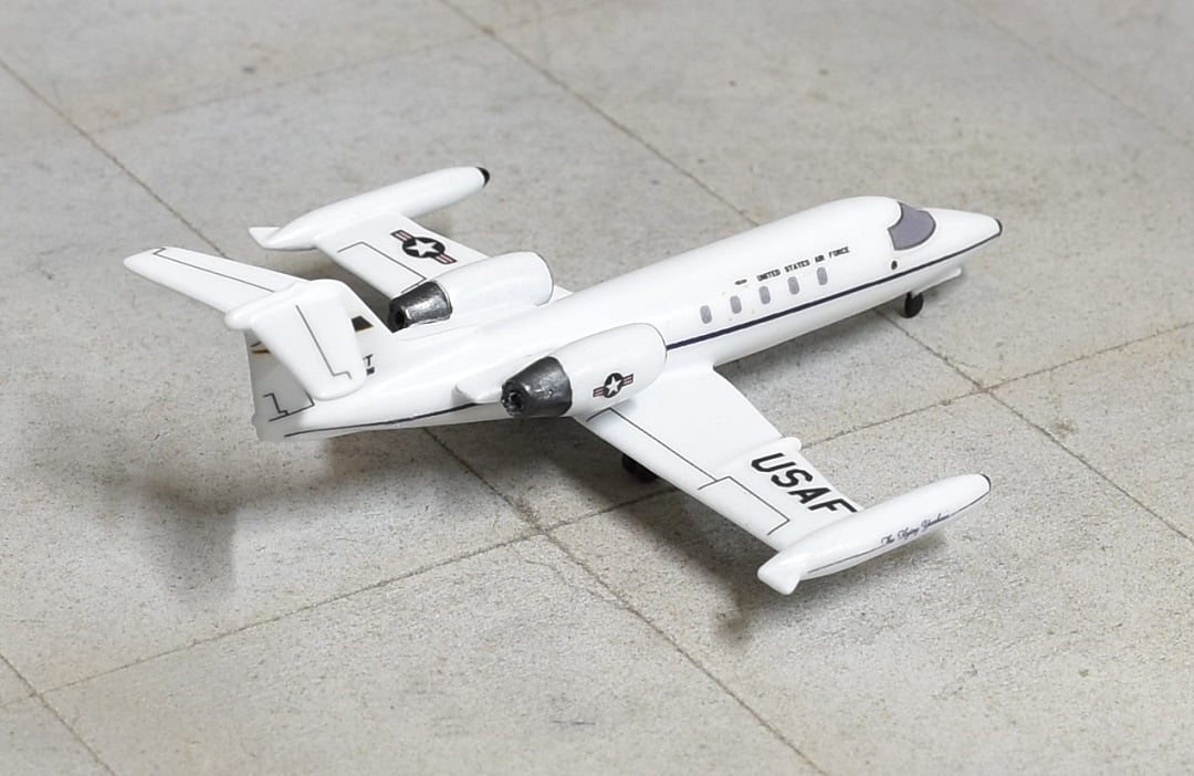 Sky Classics 1:200 SCLRJ003 Learjet C - 21A 84 - 0096 103rd Airlift Wing “The Flying Yankees”