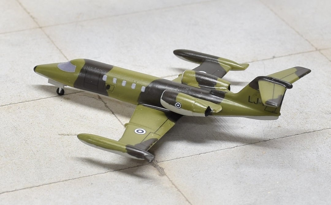 Sky Classics 1:200 SCLRJ008 Learjet 35 Finnish Air Force