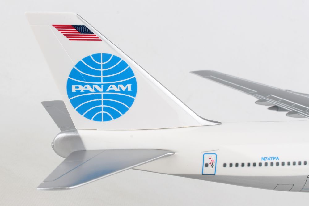SkyMarks SKR998 1:200 Pan Am Boeing 747 - 100 Clipper Juan T Trippe