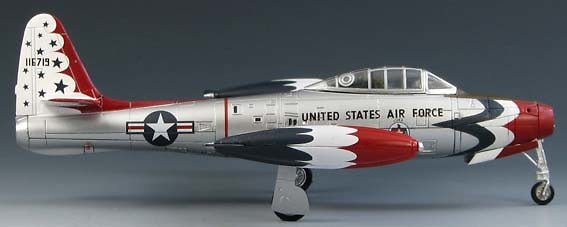 SkyMax SM6004 1:72 F - 84G "Thunderbirds 1954 Show Season"