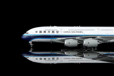 SQ Wings L2153 1:200 China Southern Airlines A380 B-6136
