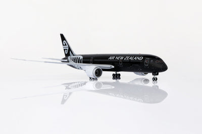 SQ Wings L2182 1:200 AIR NEW ZEALAND B787 - 9 ZK - NZE "All Black livery"