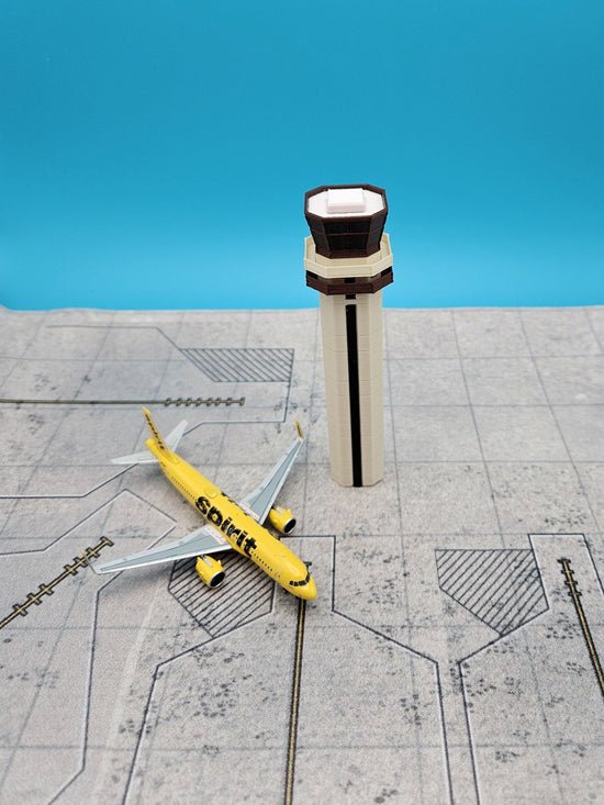 Tarmac Designs 1:400 William P. Hobby Airport ATC Tower (HOU)