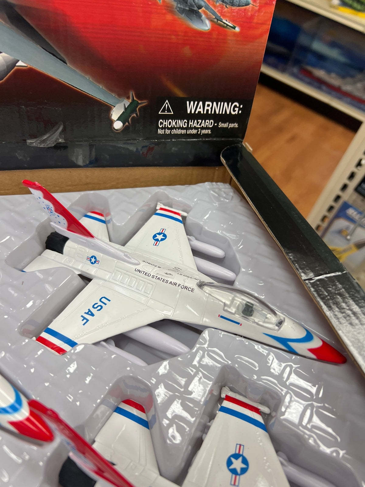 Thunderbirds F - 16 Diecast Airplane Pull Back Toy