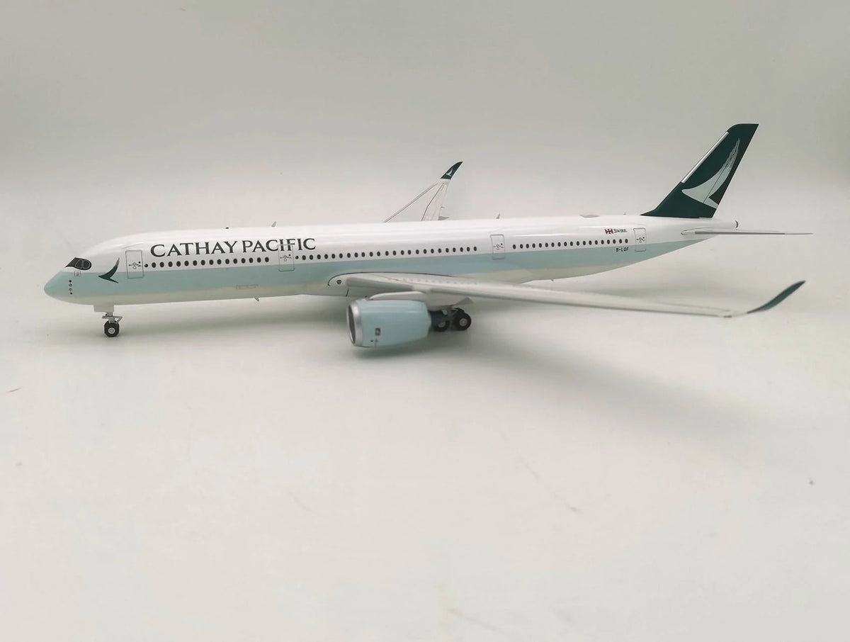 White Box Models WB - A350 - 9 - 011 1:200 Cathay Pacific A350 - 900 B - LQF