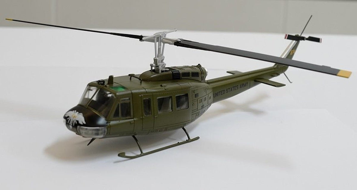 Air Force 1 AF1 - 0151BW 1:48 UH - 1 Huey "The Hornets" 116th Assault Helicopter Company