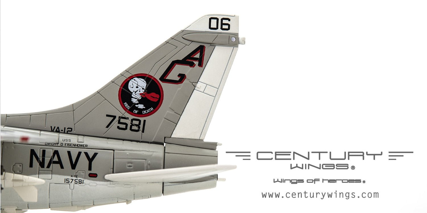 Century Wings CW - 001646 1:72 A - 7E Corsair II US Navy VA - 12 Flying Ubangis AG406