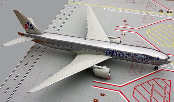 Gemini Jets G2AAL242 1:200 American Airlines Boeing 777 - 200 "Oneworld"