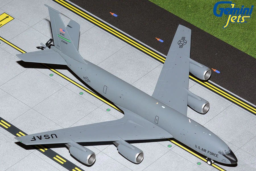 Gemini Jets G2AFO1062 1:200 USAF Boeing KC - 135R 62 - 3528 S - J AFB