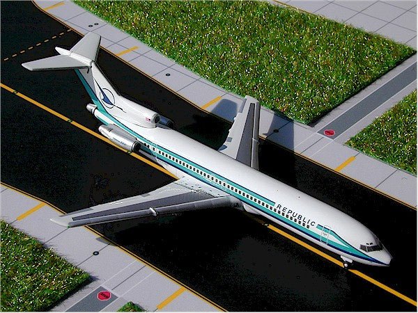 Gemini Jets GJREP162 1:400 Republic Boeing 727 - 200