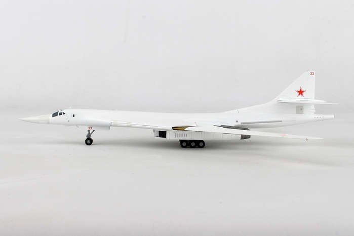 *Herpa Wings 1:200 Soviet Air Force TU - 160