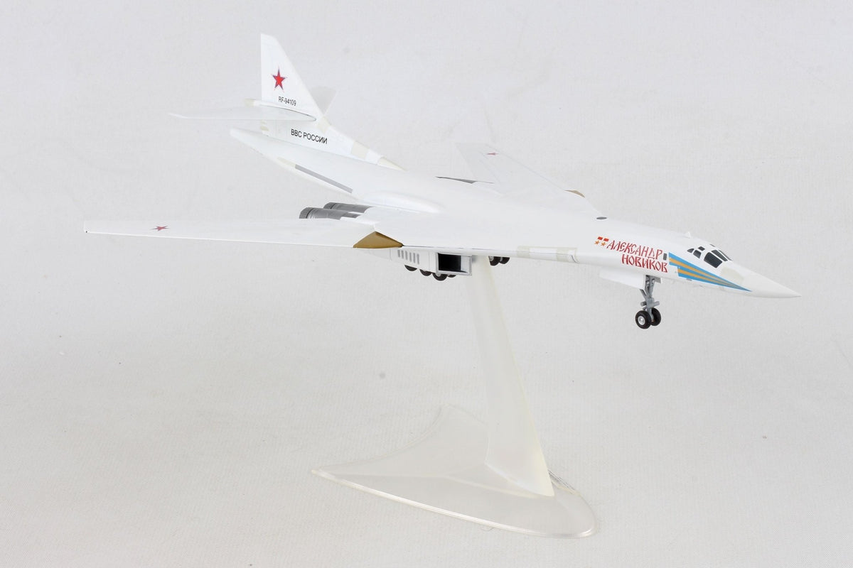 Herpa Wings 559287 1:200 Russian Air Force TU - 160