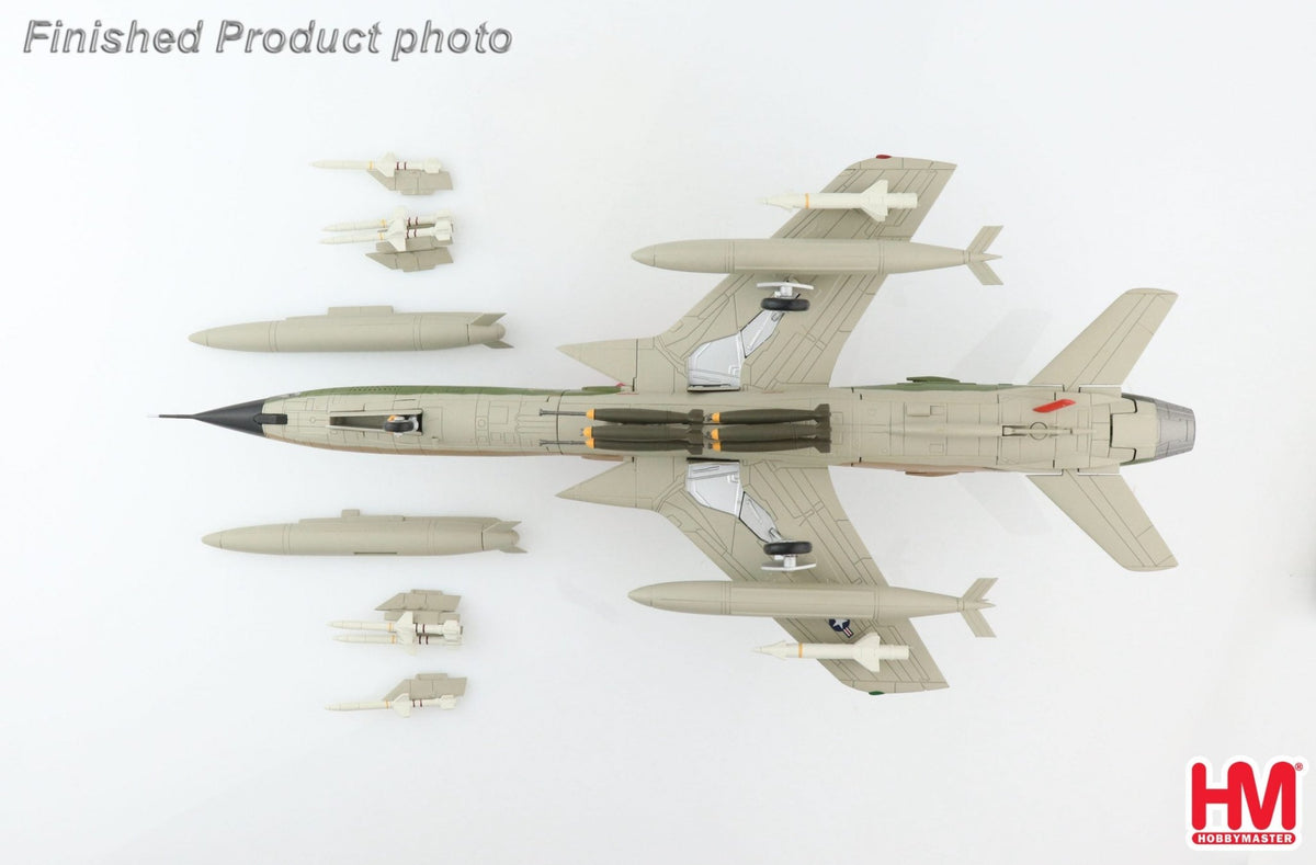 Hobby Master HA2551 1:72 F - 105F Lt Col. Leo Thorsness, 355th TFW, 357th TFS, 17 April 1967.