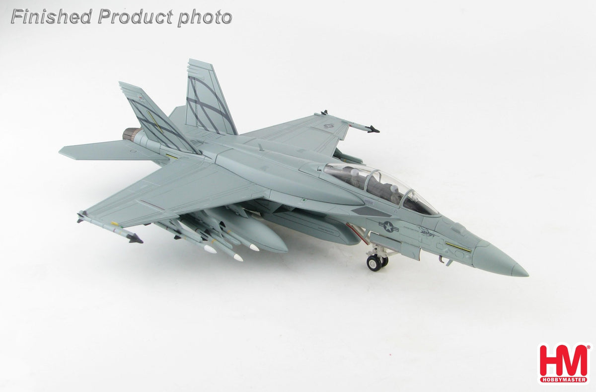 Hobby Master HA5118B 1:72 F/A - 18F "Advanced Super Hornet" 168492, US Navy, 2013 with center - line weapons pod three fuel tanks and a full weapons load