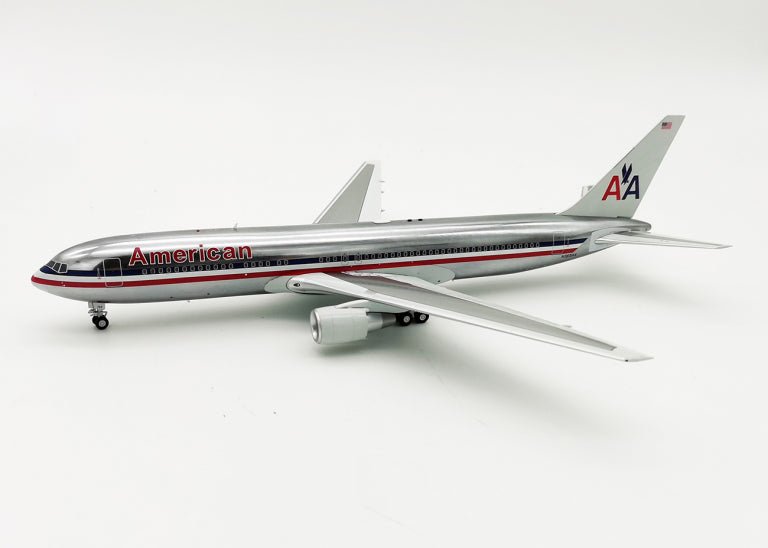 InFlight IF763AA0421P 1:200 American Airlines Boeing 767 - 300