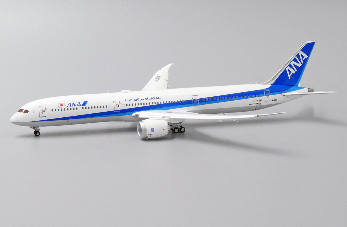 JC Wings 1:400 ANA Boeing 787 - 10 EW478X002A (Flaps Down)