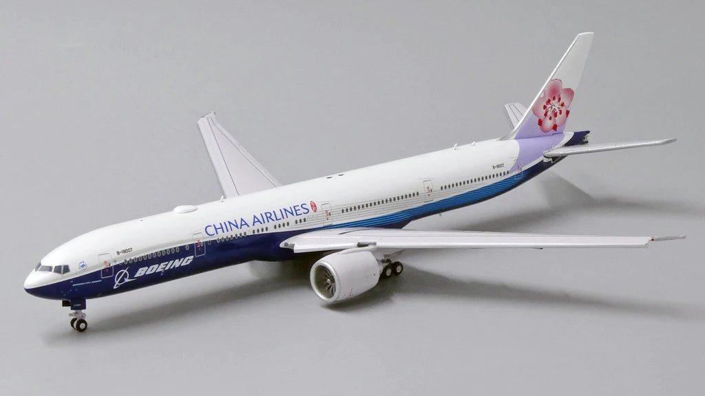 JC Wings EW477W006A 1:400 China Airlines Boeing 777 - 300ER (Flaps Down)