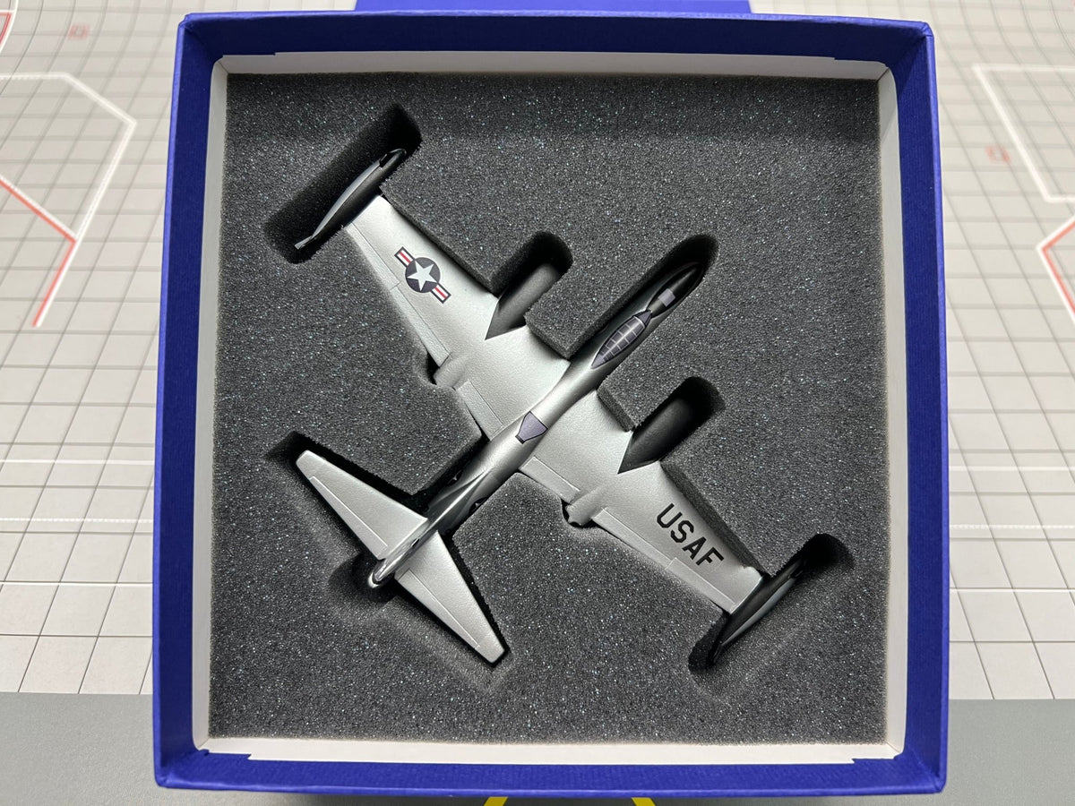 Sky Classics 1:200 RB - 45C Tornado USAF 19 TRS, RAF Sculthorp 1952 - 1959