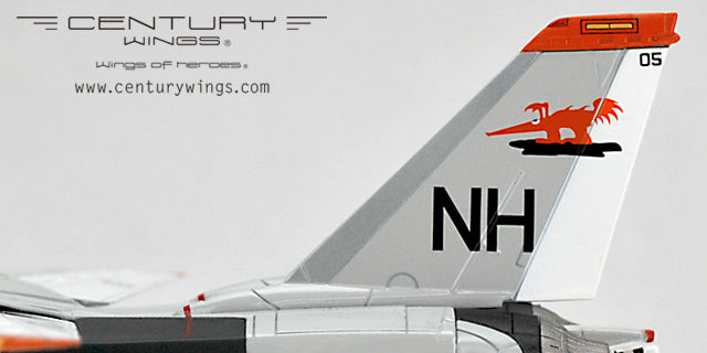 Century Wings 001618 1:72 F-14A Tomcat US Navy VF-114 Aardvarks USS Kitty Hawk NH105 1978