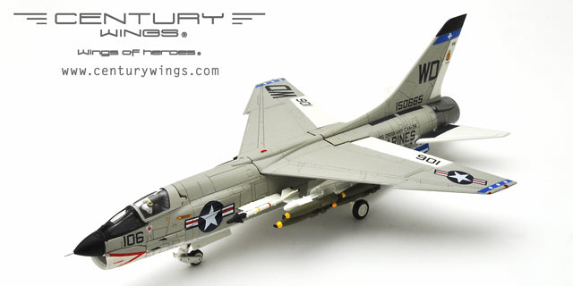 Century Wings 001624 1:72 F-8E CRUSADER US Marine Corps VMF(AW)-212 LANCERS WD106 1965