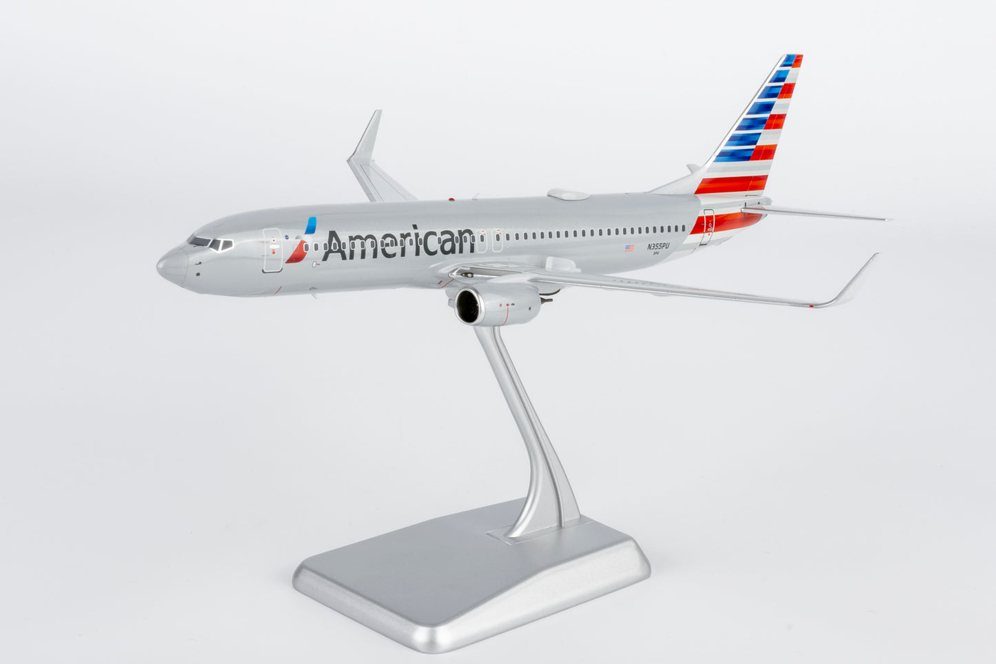 NG Models 08052 1:200 American Airlines 737-800/w N355PU