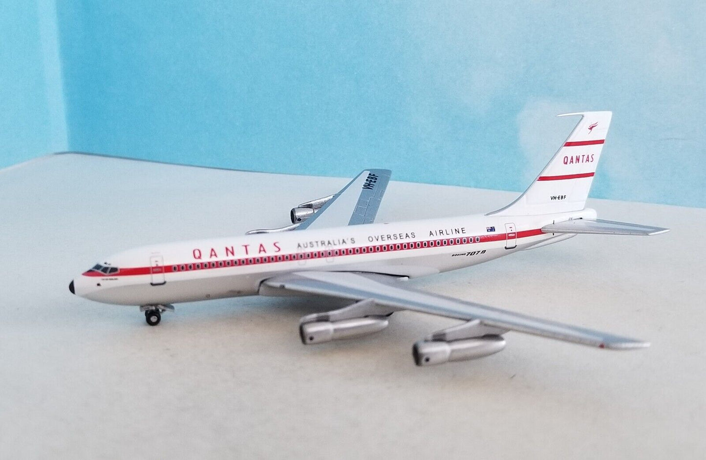 Aero Classics 1:400 Qantas Boeing 707 EBF