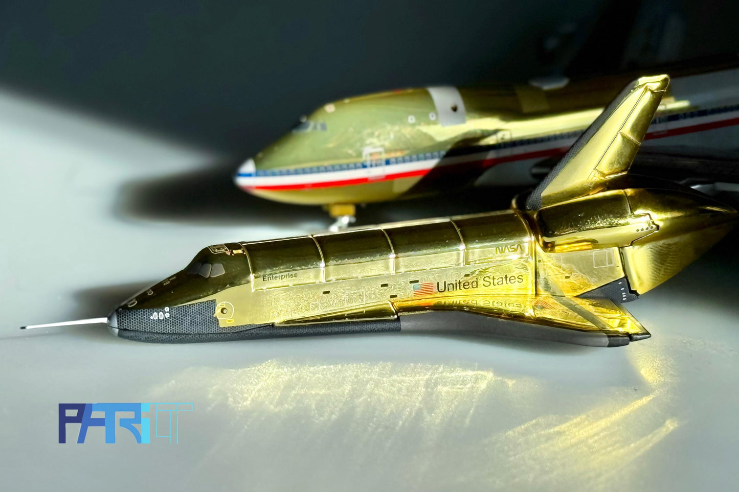 Patriot Model PT-400-023S 1:400 Boeing 747-123 NASA N905NA & Space Shuttle Orbiter OV-101 "Enterprise" Special Gold Edition