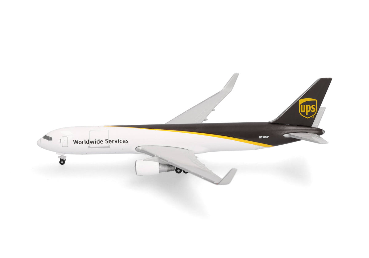 Herpa Wings 1:500 UPS Boeing 767-300F diecast model airplane
