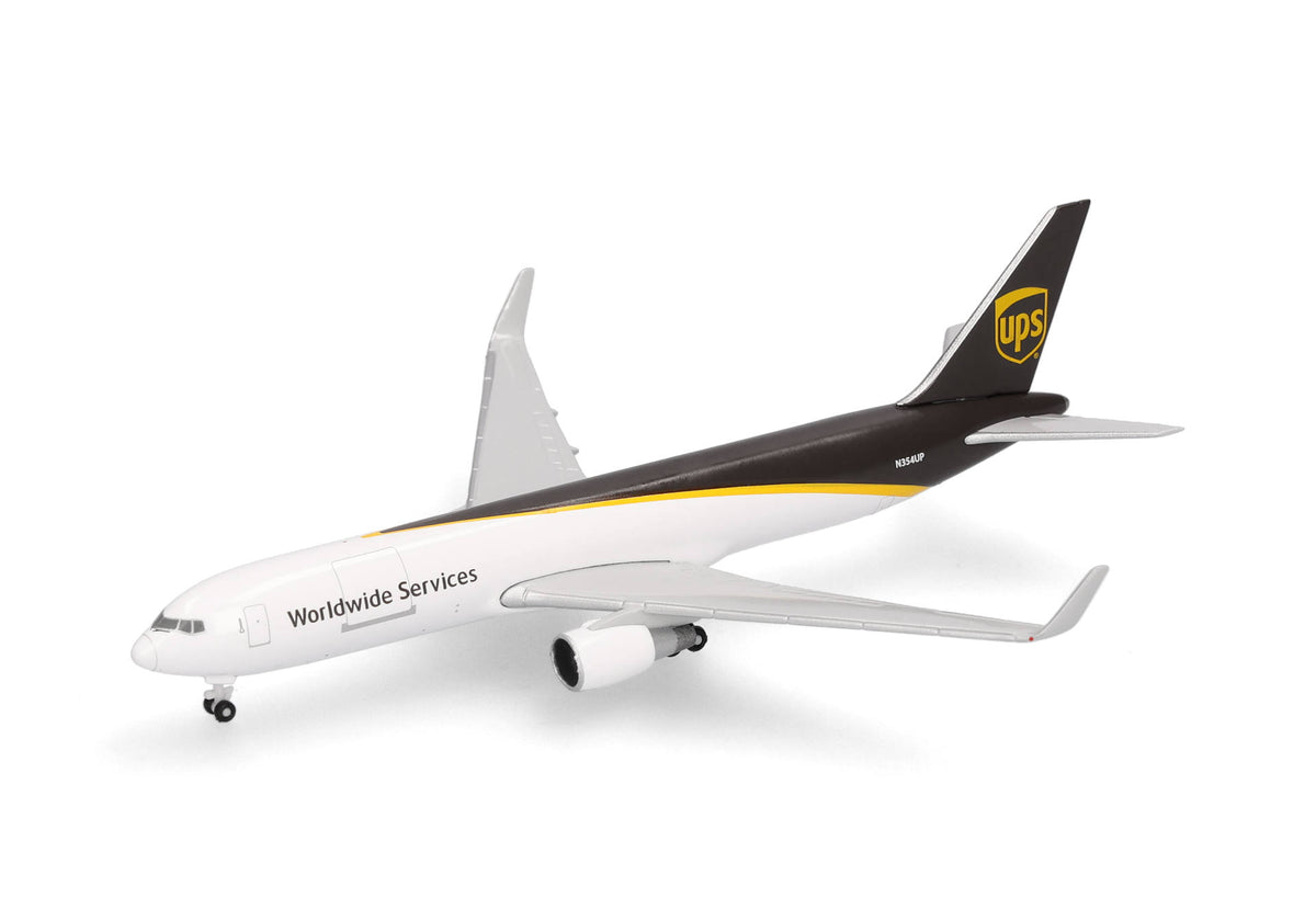 Herpa Wings 1:500 UPS Boeing 767-300F diecast model airplane