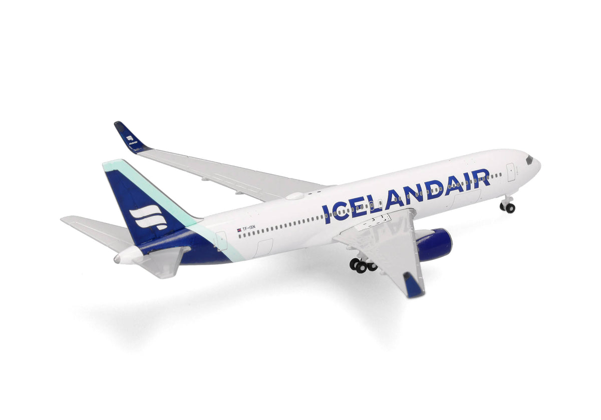 Herpa Wings 1:500 Icelandair Boeing 767-300 Boreal Blue diecast model airplane