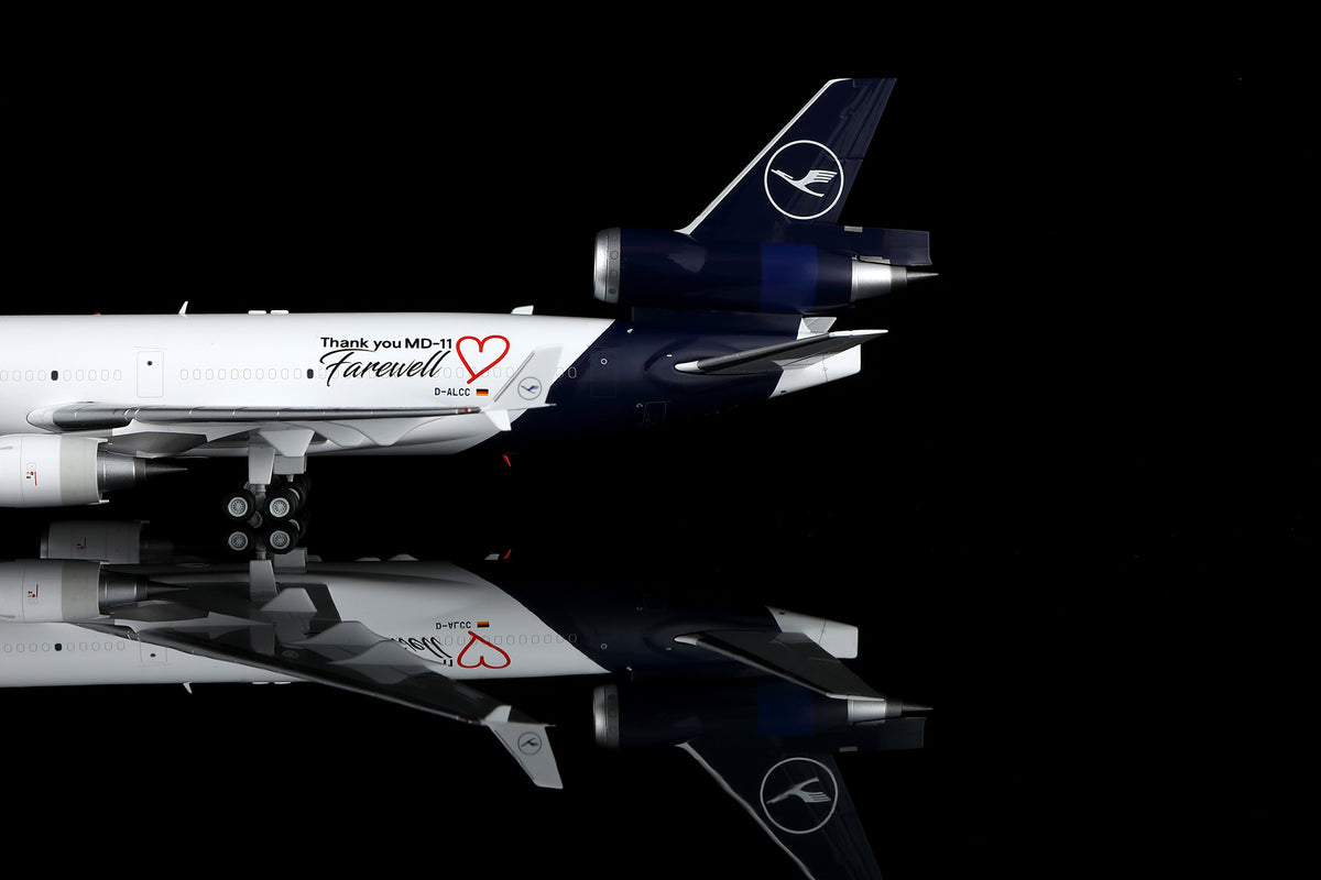 SQ Wings L2104FD 1:200 Lufthansa Cargo McDonnell Douglas MD-11 D-ALCC "Thank you MD-11, Farewell" "Flaps Down" diecast model 