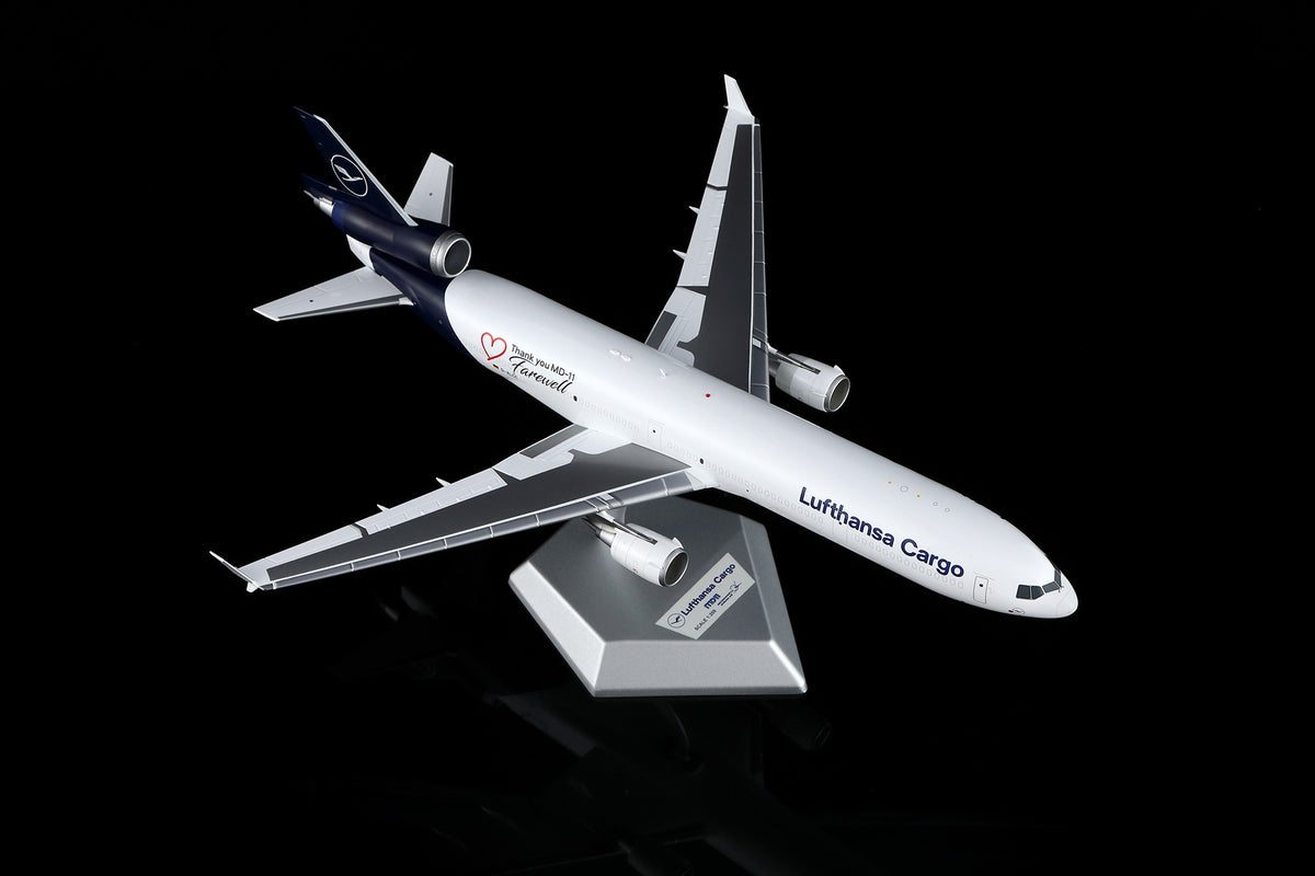 SQ Wings L2104FD 1:200 Lufthansa Cargo McDonnell Douglas MD-11 D-ALCC "Thank you MD-11, Farewell" "Flaps Down" diecast model 
