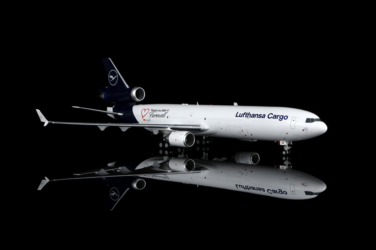 SQ Wings L2104FD 1:200 Lufthansa Cargo McDonnell Douglas MD-11 D-ALCC "Thank you MD-11, Farewell" "Flaps Down" diecast model 